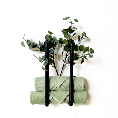 wall mounted pipe towel holder